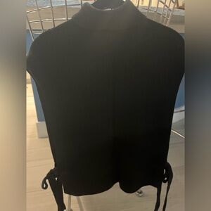 Athleta Black Turtleneck Sleeveless Knit Pullover Vest With Side Ties